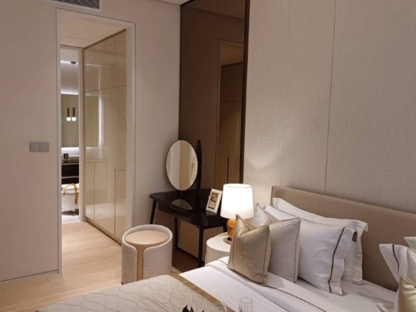 Pavilion Square KL, Direct Mall access and KLCC view