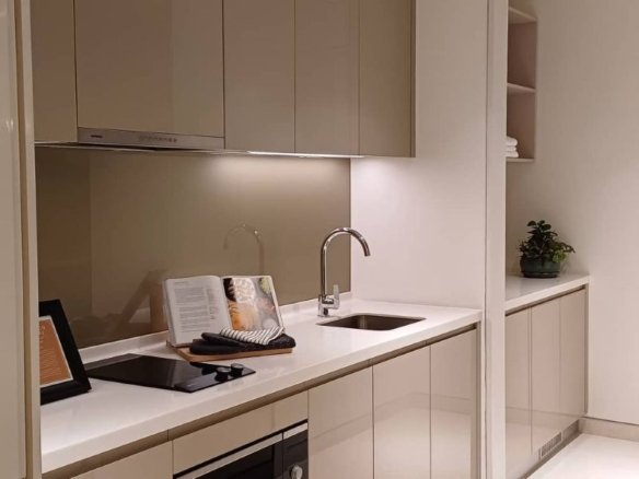 Pavilion Square KL, Direct Mall access and KLCC view