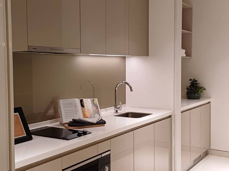 Pavilion Square KL, Direct Mall access and KLCC view