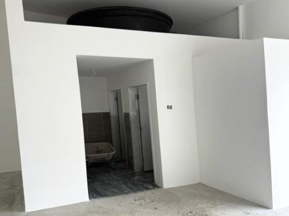 Villa Kesuma Single Story Shop for rent with High Ceiling.