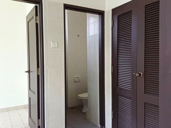 Bungalow for Sale in Bandar Kinrara - Gated, Freehold, Prime Area