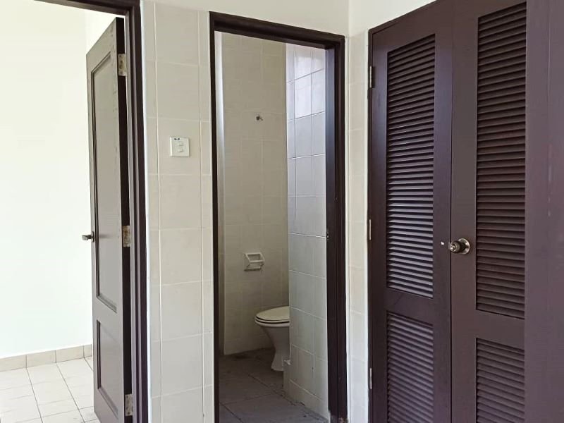 Bungalow for Sale in Bandar Kinrara - Gated, Freehold, Prime Area