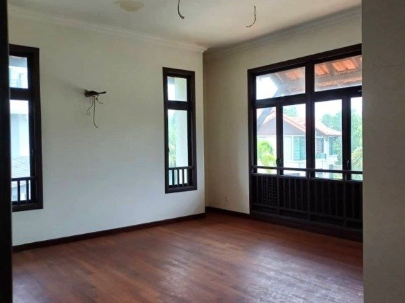 Bungalow for Sale in Bandar Kinrara - Gated, Freehold, Prime Area