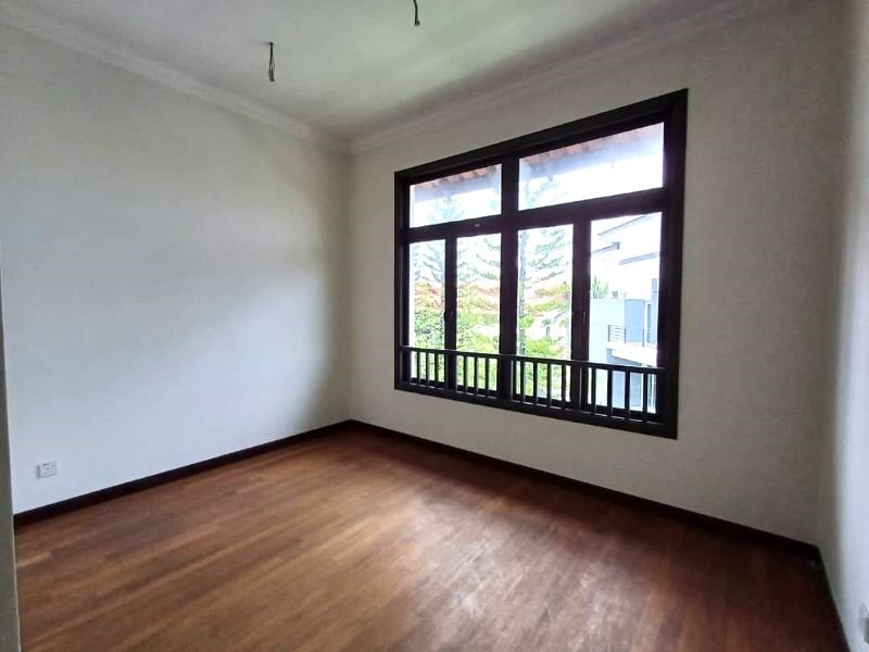 Bungalow for Sale in Bandar Kinrara - Gated, Freehold, Prime Area
