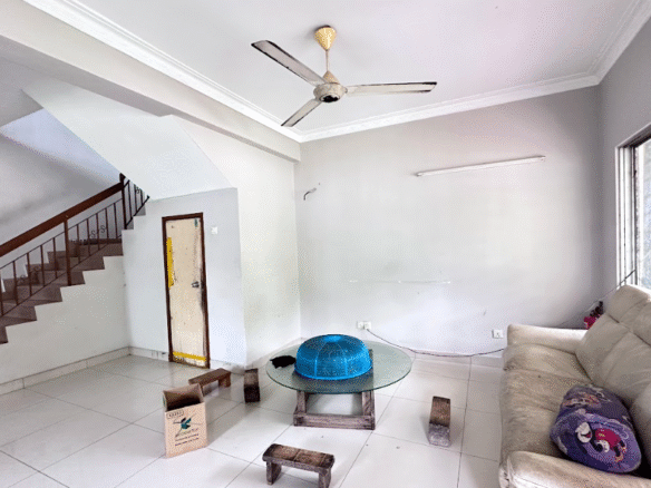 Puchong Corner Terrace House for Sale - Extra Land and Value
