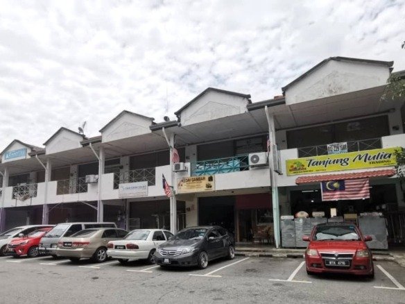 USJ 16 Strata Shop for Sale - Ground Floor, High Visibility