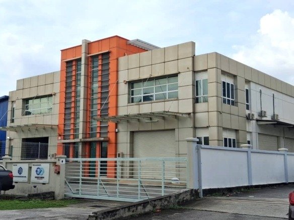 Puchong Semi-d Factory Industrial Property for Sale or Rent