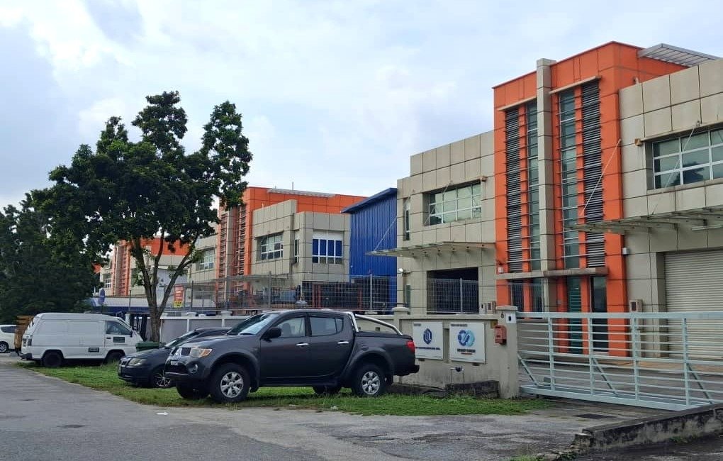 Puchong Semi-d Factory Industrial Property for Sale or Rent