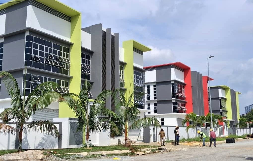 Puchong Semi-d Factory Industrial Property for Sale or Rent