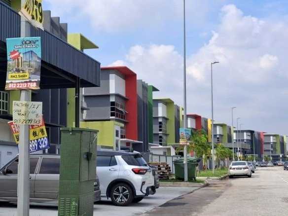 Puchong Semi-d Factory Industrial Property for Sale or Rent