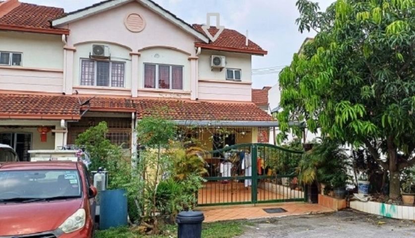 Puchong Landed House for Sale Below RM500k