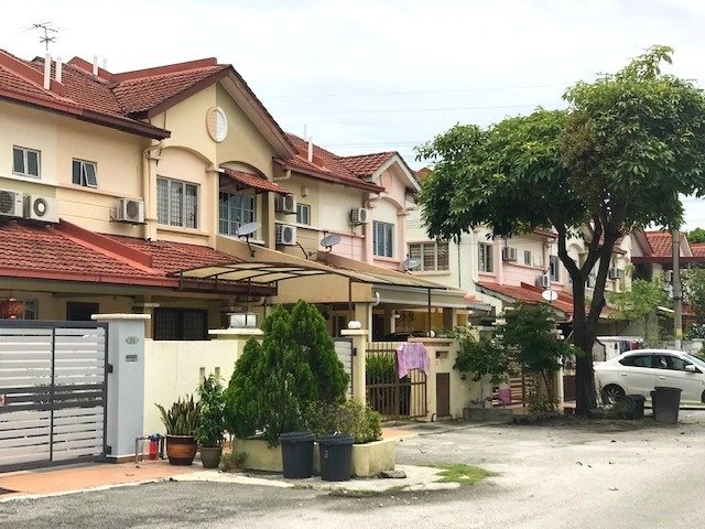 Puchong Landed House for Sale Below RM500k
